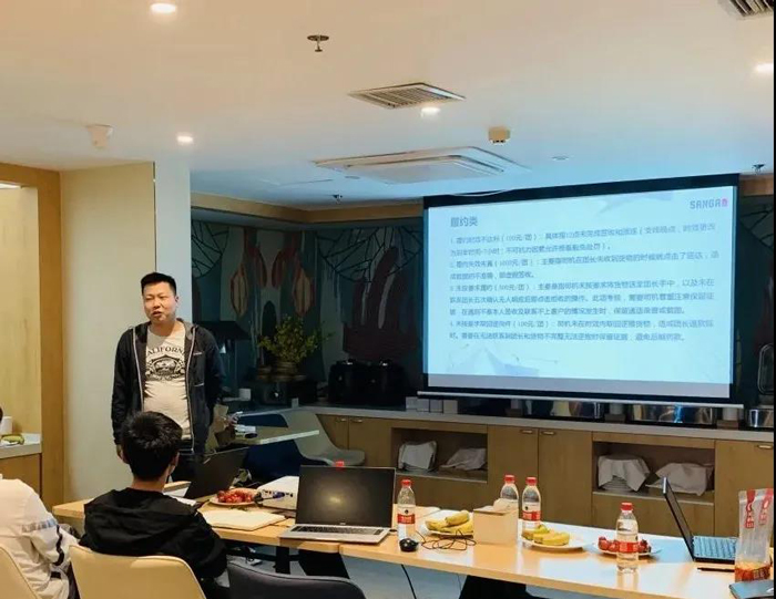 青岛盒马常温B2B运输经理王江明发言